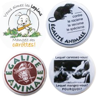 Badges dans la boutique de L214